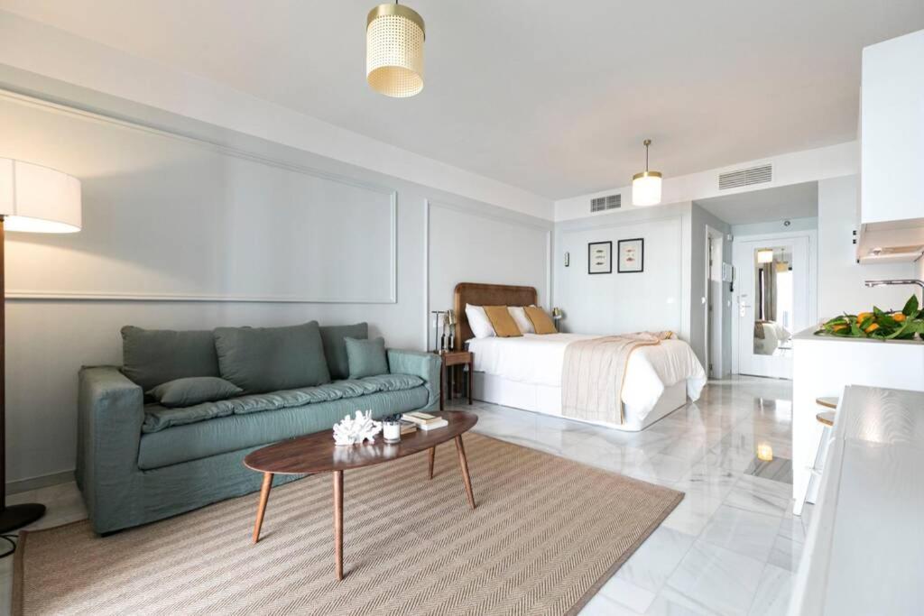 Central & Renovated Studio With Pool In Puerto Banus Apartment Marbella Ngoại thất bức ảnh